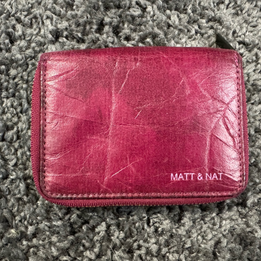 Matt & Nat VEGAN LEATHER Wallet | Fuschia